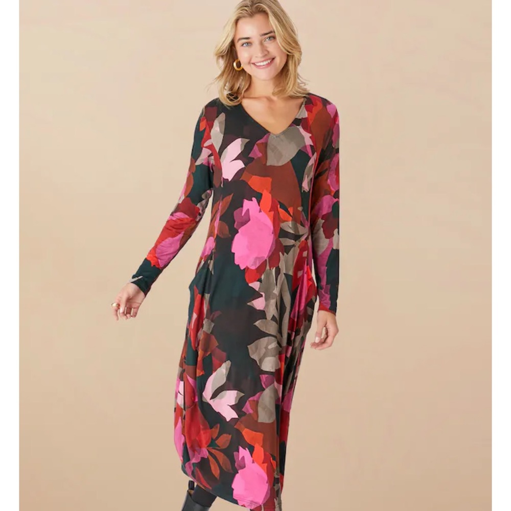 NWT made in England, Sahara brand, size 3 (English sizing,equivalent to14-16 US